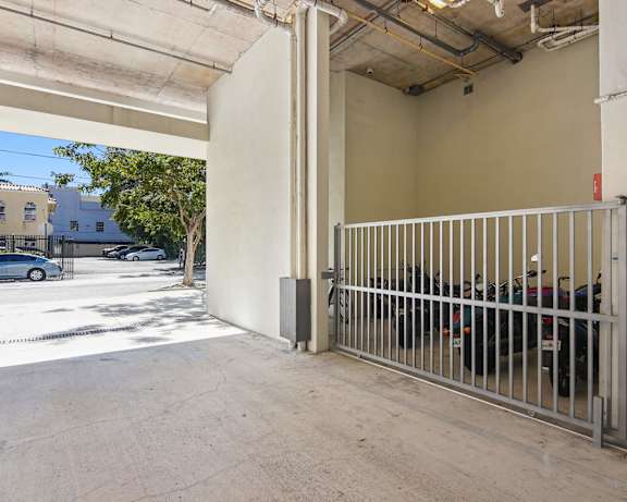 Photo Gallery Image