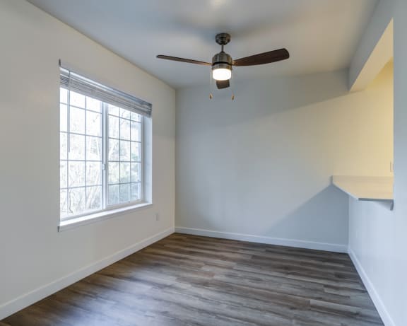 Photo Gallery Image