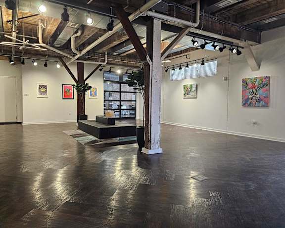 Photo Gallery Image