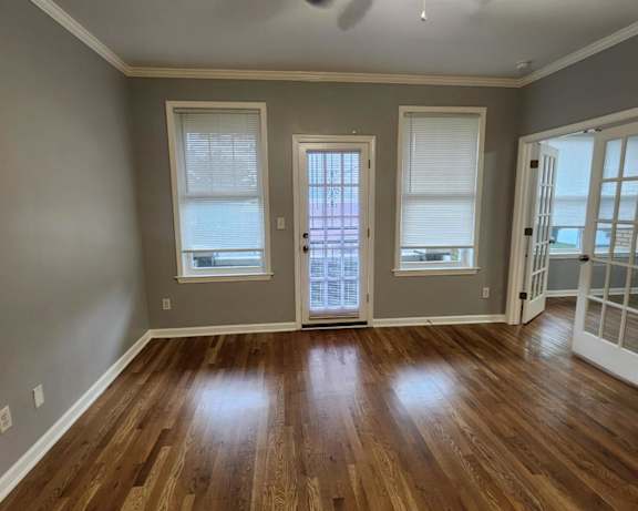 Photo Gallery Image