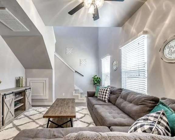 Photo Gallery Image