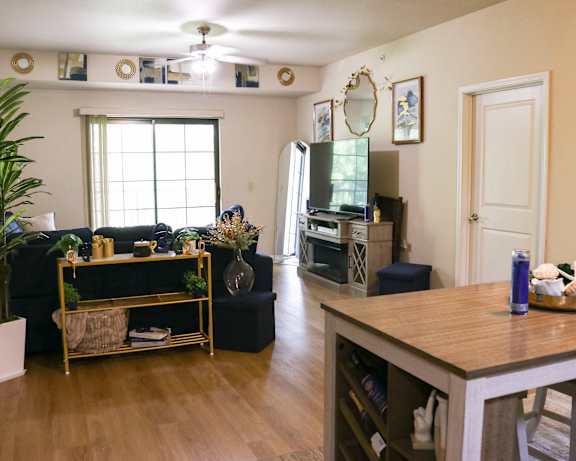 Photo Gallery Image