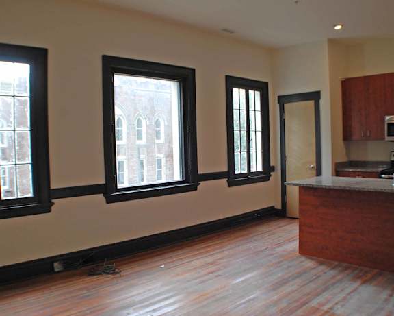 Photo Gallery Image
