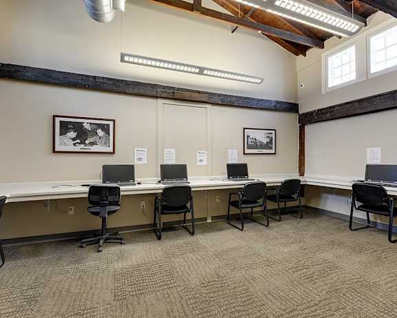 Photo Gallery Image