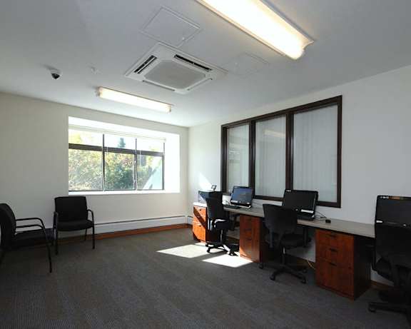 Photo Gallery Image