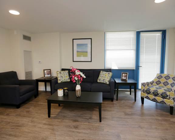 Photo Gallery Image