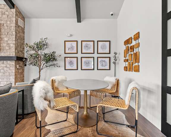 Photo Gallery Image