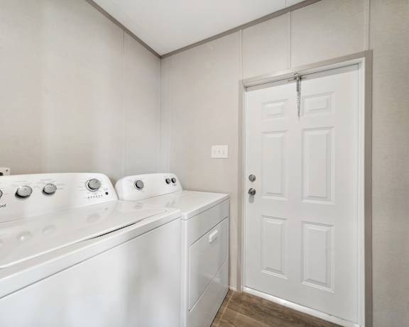 Photo Gallery Image