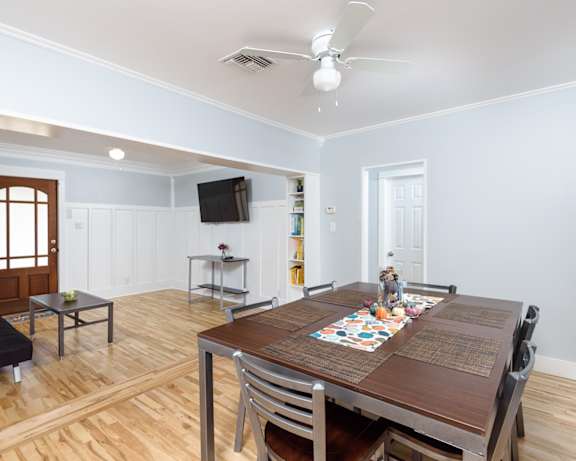 Photo Gallery Image