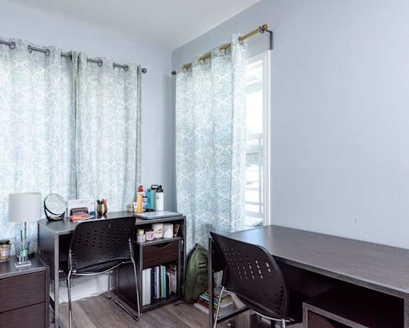 Photo Gallery Image