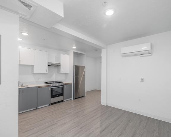 Photo Gallery Image