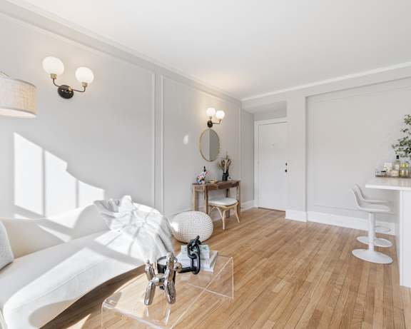 Photo Gallery Image