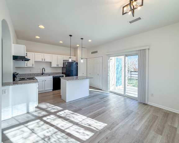 Photo Gallery Image