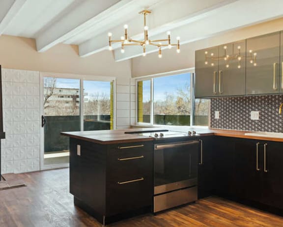 Photo Gallery Image