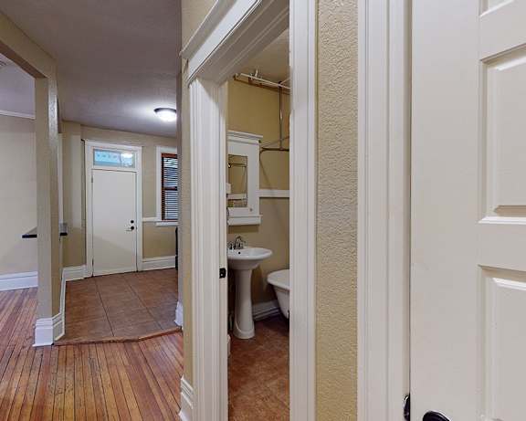 Photo Gallery Image