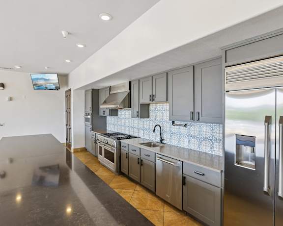 Photo Gallery Image