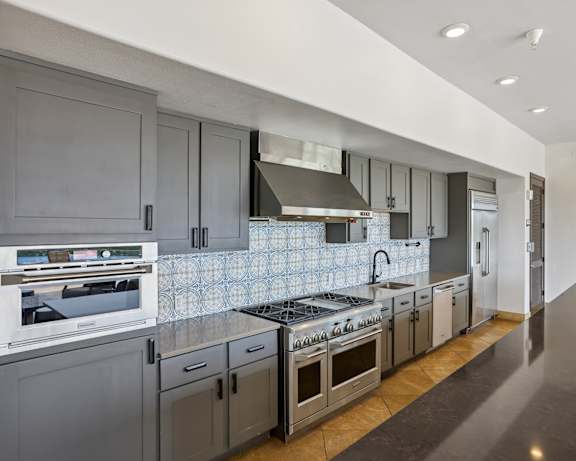 Photo Gallery Image