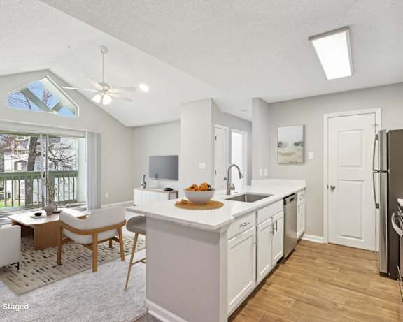 Photo Gallery Image