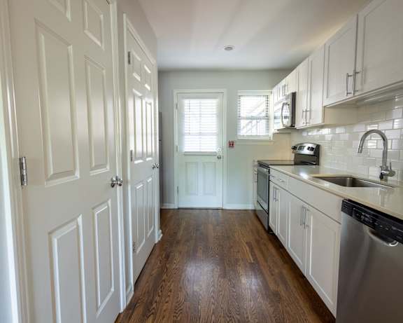 Photo Gallery Image