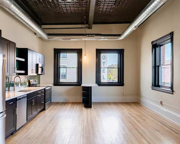 Photo Gallery Image
