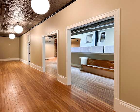 Photo Gallery Image