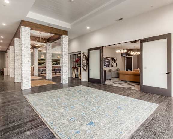 Photo Gallery Image