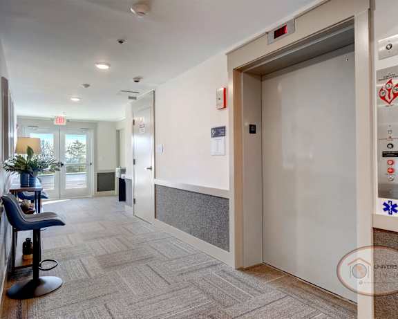 Photo Gallery Image