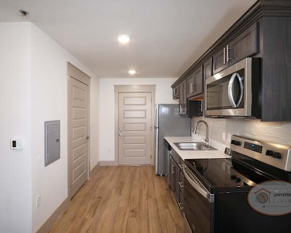 Photo Gallery Image