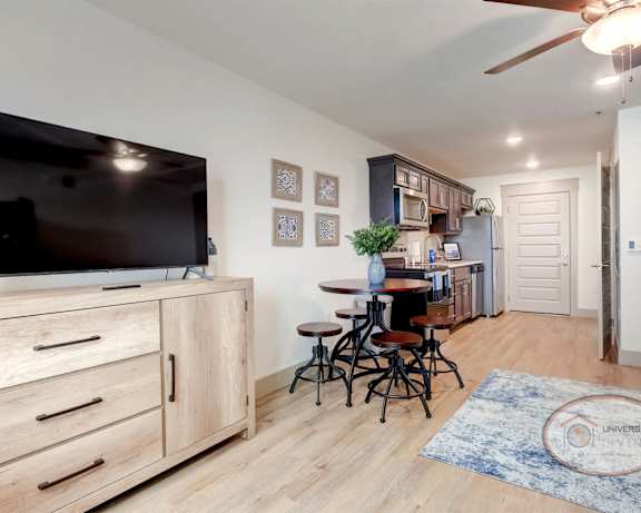 Photo Gallery Image