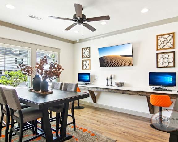 Photo Gallery Image