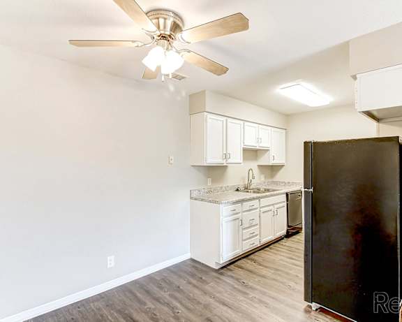 Photo Gallery Image