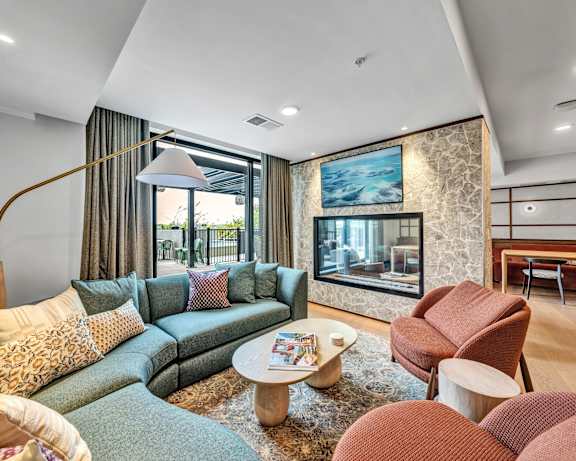 Photo Gallery Image