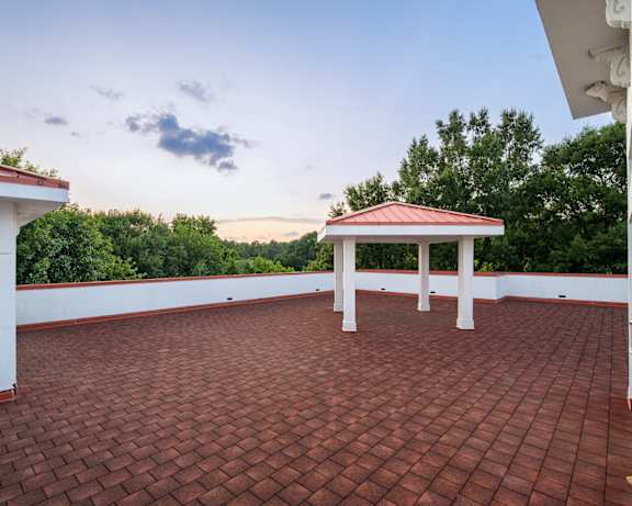 Photo Gallery Image