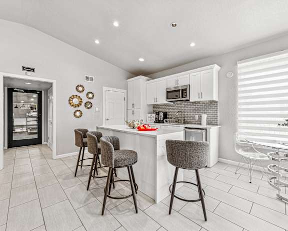 Photo Gallery Image