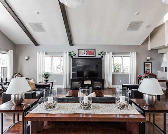 Photo Gallery Image