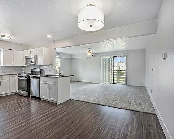 Photo Gallery Image