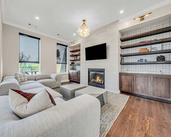 Photo Gallery Image