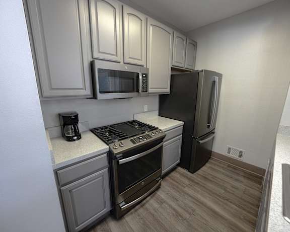 Photo Gallery Image