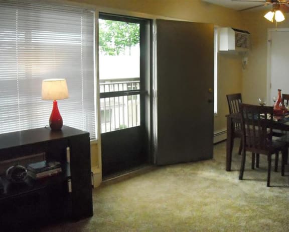 Photo Gallery Image