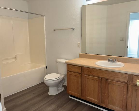 Photo Gallery Image