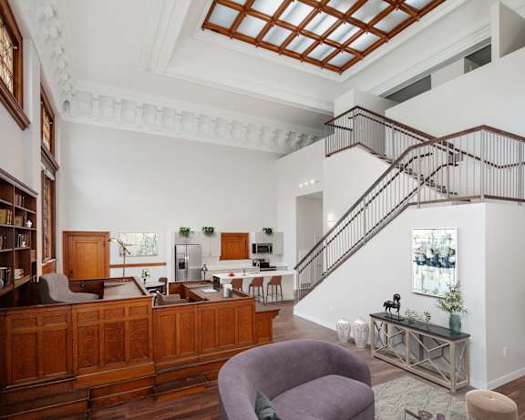 Photo Gallery Image