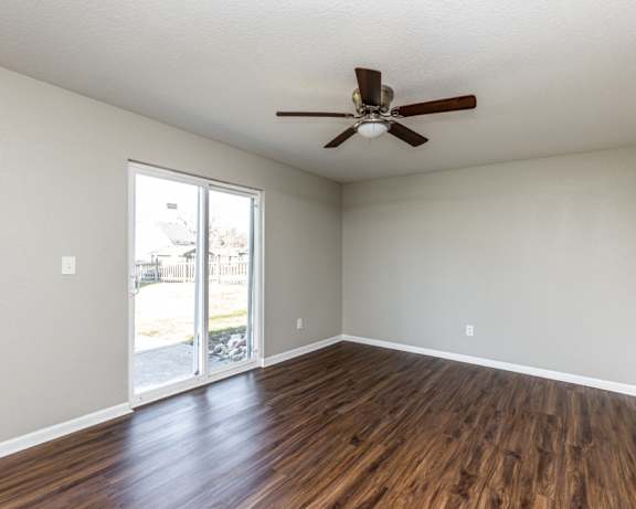 Photo Gallery Image