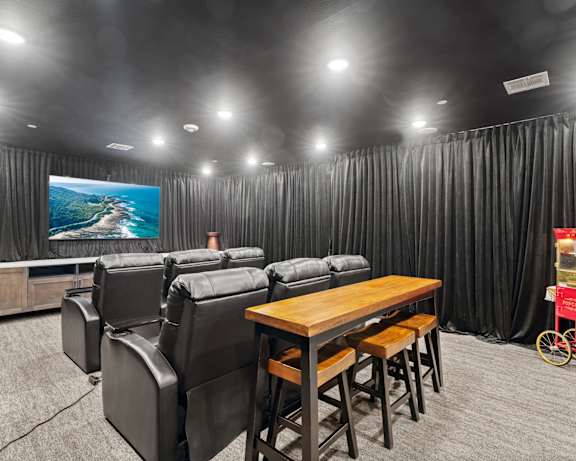 Photo Gallery Image