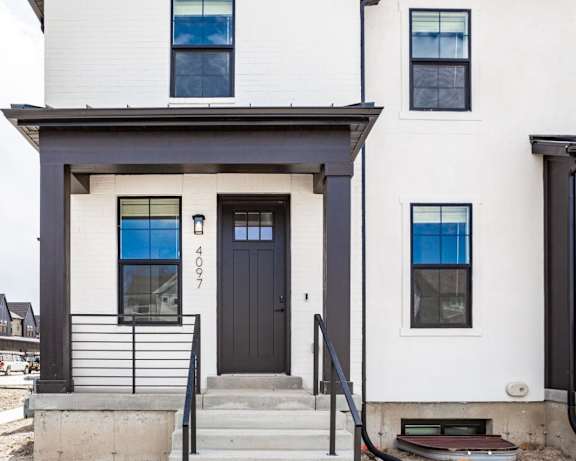 Photo Gallery Image