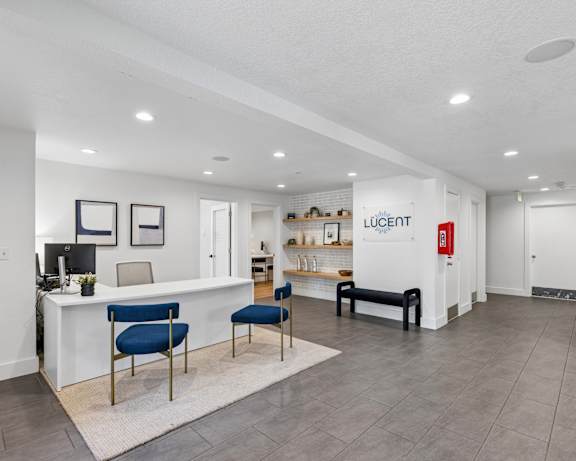 Photo Gallery Image