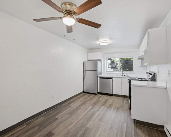 Photo Gallery Image