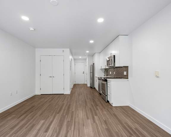 Photo Gallery Image