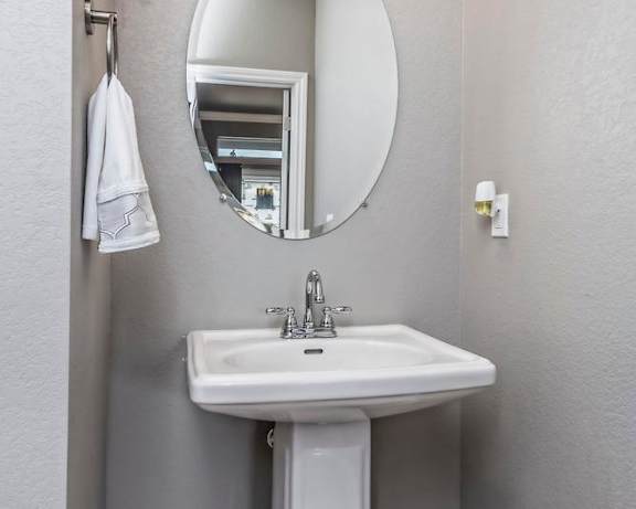 Photo Gallery Image