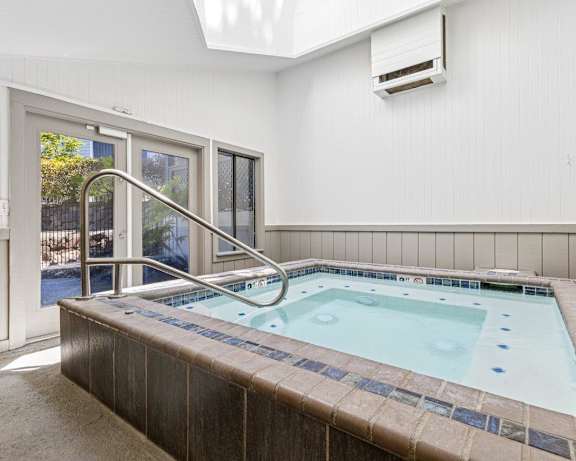Photo Gallery Image