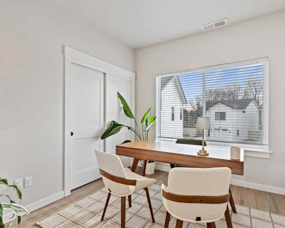 Photo Gallery Image
